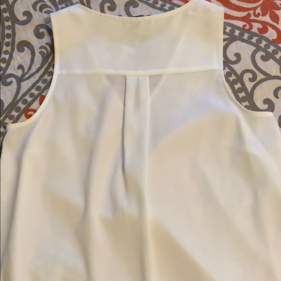LORD & TAYLOR white blouse - Picture 3 of 3